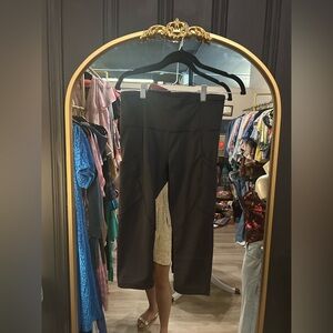 Lululemon Black Cropped Leggings